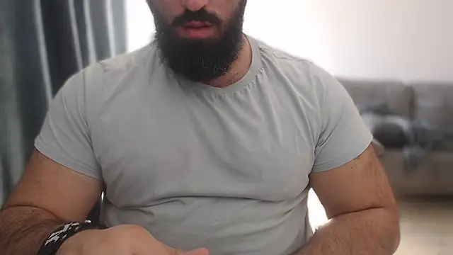 Snapshot of hugemachohandsome chatting on October 13, 2025, 1:12 pm hugemachohandsome online show from October 13, 2025, 1:12 pm