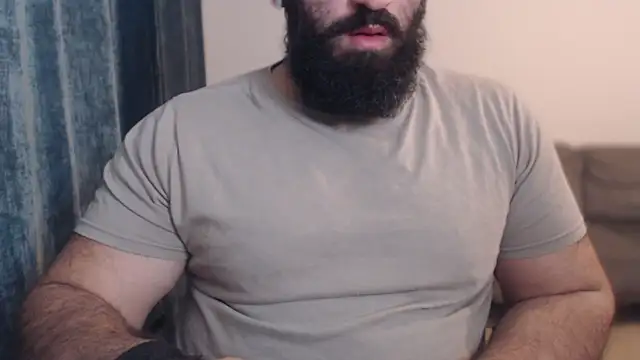 Snapshot of hugemachohandsome chatting on November 8, 2025, 10:46 pm hugemachohandsome online show from November 8, 2025, 10:46 pm