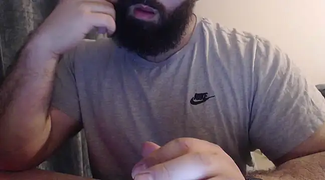 Snapshot of hugemachohandsome chatting on February 24, 2025, 9:41 pm hugemachohandsome online show from February 24, 2025, 9:41 pm