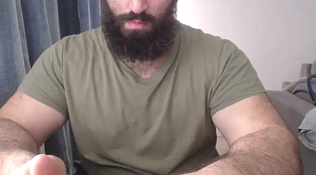 Snapshot of hugemachohandsome chatting on March 11, 2025, 2:40 pm hugemachohandsome online show from March 11, 2025, 2:40 pm
