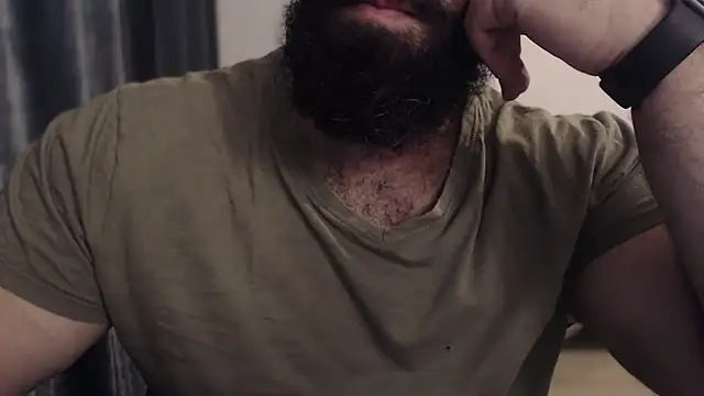 Snapshot of hugemachohandsome chatting on October 29, 2025, 11:14 pm hugemachohandsome online show from October 29, 2025, 11:14 pm