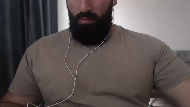 Snapshot of hugemachohandsome chatting on November 10, 2025, 11:26 am hugemachohandsome online show from November 10, 2025, 11:26 am