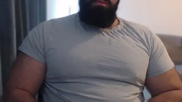 Snapshot of hugemachohandsome chatting on November 14, 2025, 8:51 am hugemachohandsome online show from November 14, 2025, 8:51 am