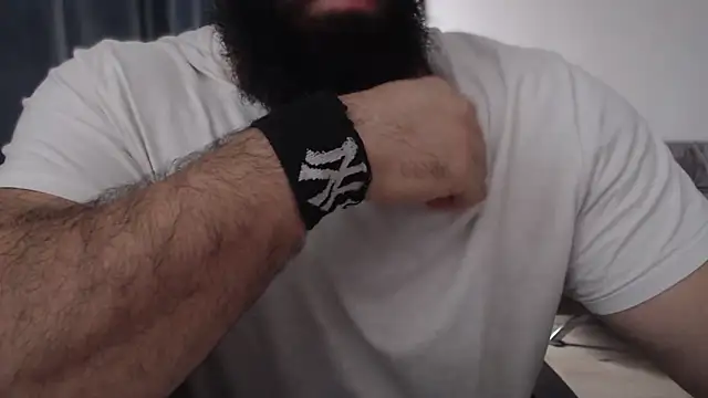 Snapshot of hugemachohandsome chatting on November 21, 2025, 9:30 am hugemachohandsome online show from November 21, 2025, 9:30 am