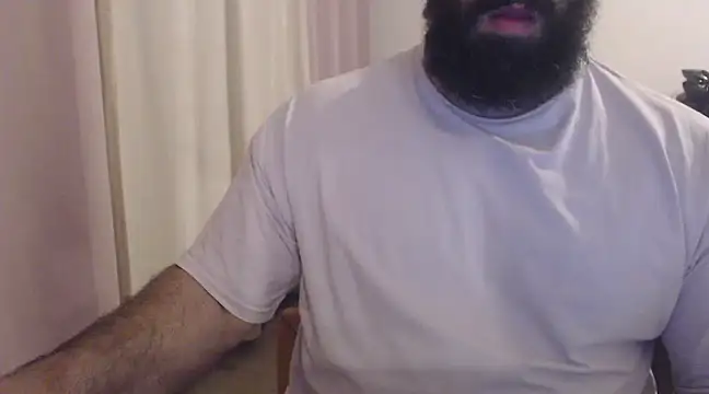 Snapshot of hugemachohandsome chatting on February 22, 2025, 7:03 pm hugemachohandsome online show from February 22, 2025, 7:03 pm