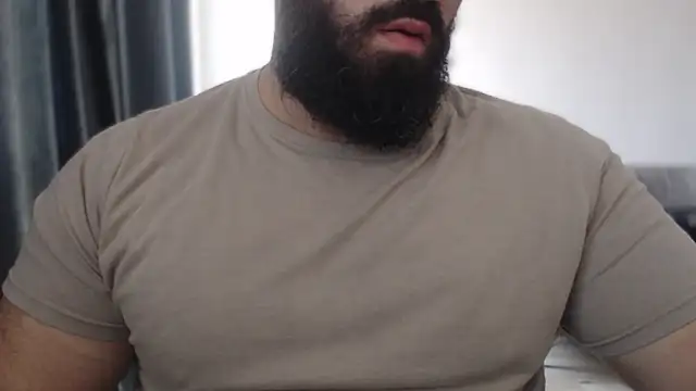 Snapshot of hugemachohandsome chatting on November 11, 2025, 9:04 am hugemachohandsome online show from November 11, 2025, 9:04 am