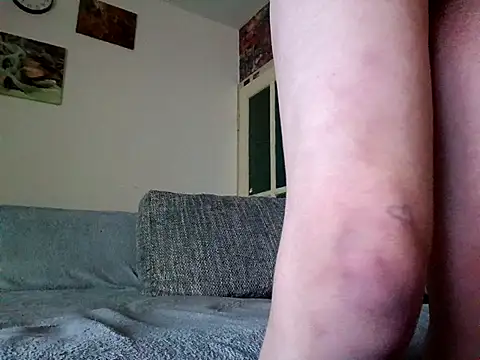 Snapshot of Zu_Real chatting on September 13, 2025, 10:43 pm Zu Real online show from September 13, 2025, 10:43 pm