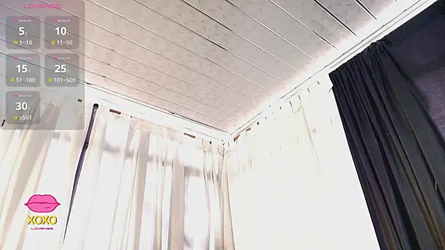 Snapshot of LatexDevil_Blondie chatting on February 17, 2026, 1:41 pm LatexDevil Blondie online show from February 17, 2026, 1:41 pm