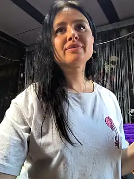 KikiXRed online show from April 5, 2026, 3:30 pm