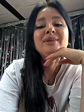 Snapshot of KikiXRed chatting on April 23, 2026, 9:16 am KikiXRed online show from April 23, 2026, 9:16 am