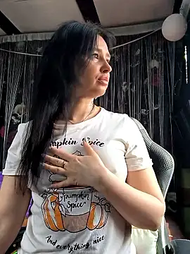 KikiXRed online show from March 26, 2026, 9:29 am