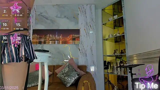 EmmaHills Sex online show from November 3, 2025, 1:37 pm