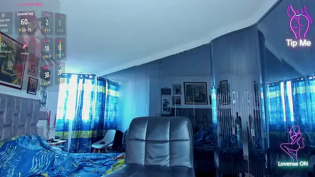 EmmaHills Sex online show from April 9, 2026, 1:17 pm