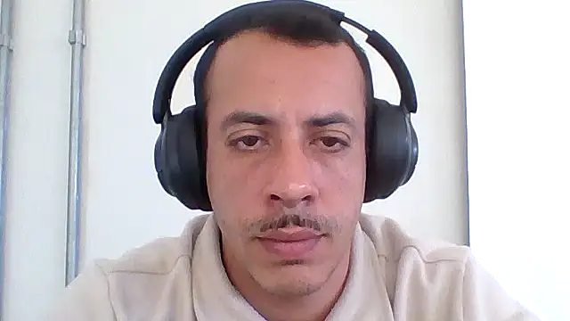 Snapshot of MachoScorpionCaralho chatting on May 29, 2026, 12:00 pm MachoScorpionCaralho online show from May 29, 2026, 12:00 pm