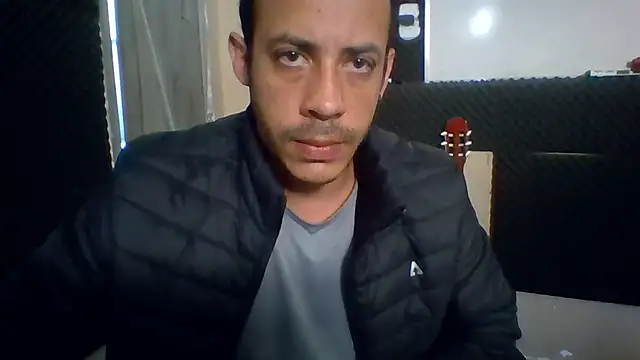 Snapshot of MachoScorpionCaralho chatting on July 3, 2026, 12:55 pm MachoScorpionCaralho online show from July 3, 2026, 12:55 pm