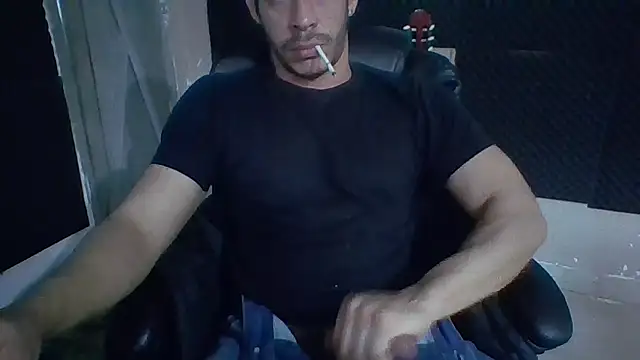 Snapshot of MachoScorpionCaralho chatting on July 6, 2026, 7:27 pm MachoScorpionCaralho online show from July 6, 2026, 7:27 pm