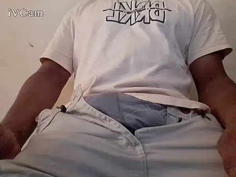 Snapshot of royblackbigpvt chatting on October 13, 2025, 5:25 pm royblackbigpvt online show from October 13, 2025, 5:25 pm