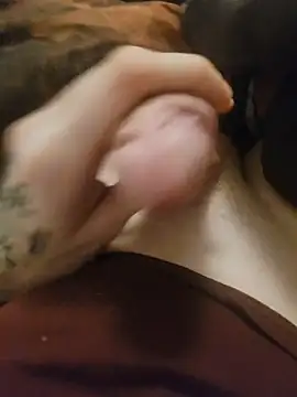 Snapshot of SexyGoldBoy22 chatting on November 2, 2025, 10:04 pm SexyGoldBoy22 online show from November 2, 2025, 10:04 pm