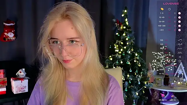 Snapshot of Arveni chatting on December 13, 2024, 3:21 pm Arveni online show from December 13, 2024, 3:21 pm