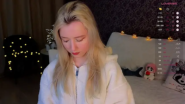 Snapshot of Arveni chatting on January 20, 2025, 6:32 pm Arveni online show from January 20, 2025, 6:32 pm