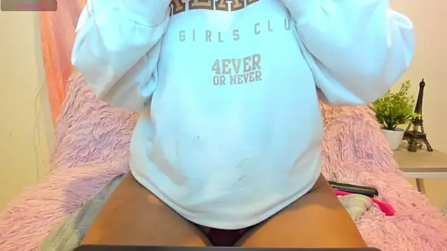 Snapshot of iisabella_gonzalez chatting on December 18, 2025, 4:50 am iisabella gonzalez online show from December 18, 2025, 4:50 am