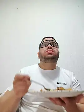 CamiolfeHotXxx online show from February 18, 2025, 3:10 pm