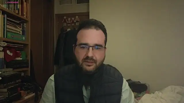 Snapshot of curiosillo83 chatting on March 11, 2025, 10:31 pm curiosillo83 online show from March 11, 2025, 10:31 pm