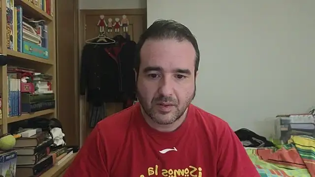 curiosillo83 online show from May 19, 2026, 1:56 am