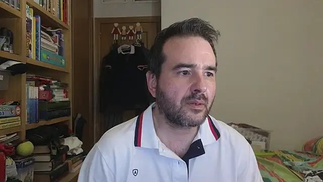 curiosillo83 online show from May 30, 2026, 4:56 pm