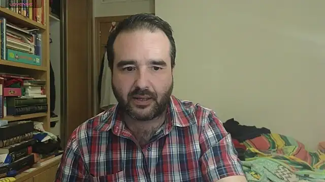 Snapshot of curiosillo83 chatting on October 1, 2025, 2:21 pm curiosillo83 online show from October 1, 2025, 2:21 pm