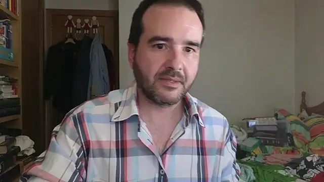 curiosillo83 online show from May 26, 2026, 3:10 pm