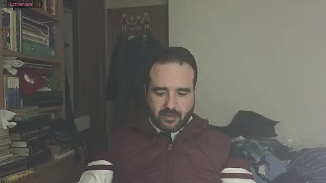 Snapshot of curiosillo83 chatting on March 22, 2025, 9:21 pm curiosillo83 online show from March 22, 2025, 9:21 pm
