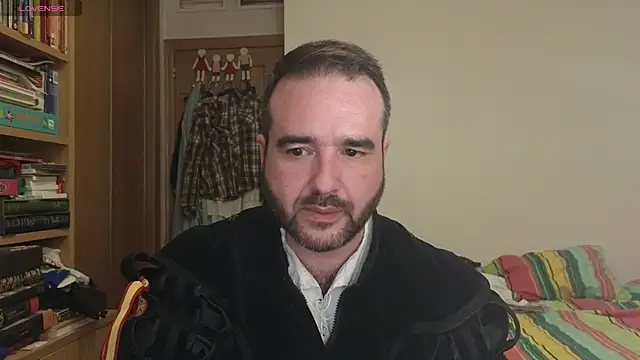 Snapshot of curiosillo83 chatting on October 4, 2025, 11:39 pm curiosillo83 online show from October 4, 2025, 11:39 pm