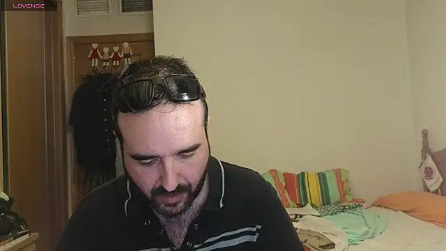 Snapshot of curiosillo83 chatting on September 8, 2025, 2:16 pm curiosillo83 online show from September 8, 2025, 2:16 pm