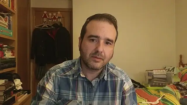 curiosillo83 online show from May 18, 2026, 2:11 pm
