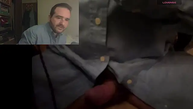 Snapshot of curiosillo83 chatting on March 9, 2025, 1:25 am curiosillo83 online show from March 9, 2025, 1:25 am