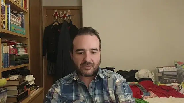 curiosillo83 online show from May 23, 2026, 7:24 pm