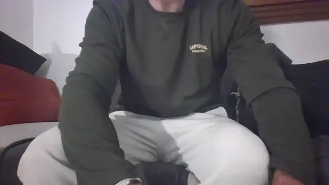 jouet75 online show from February 3, 2026, 8:47 pm