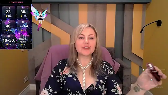 Snapshot of Candy_Long chatting on October 27, 2025, 6:36 am Candy Long online show from October 27, 2025, 6:36 am