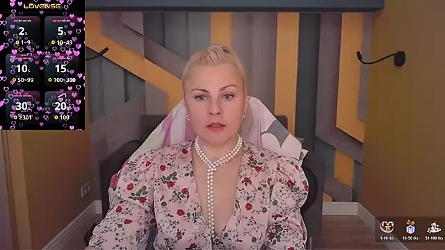 Candy Long online show from July 17, 2026, 5:26 am