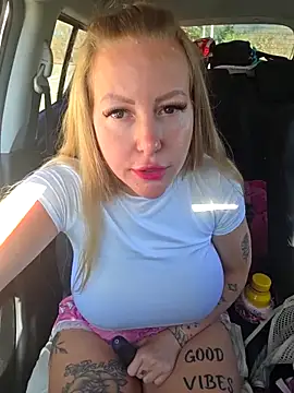 Snapshot of Jassy_Foxy chatting on May 11, 2026, 4:04 pm Jassy Foxy online show from May 11, 2026, 4:04 pm