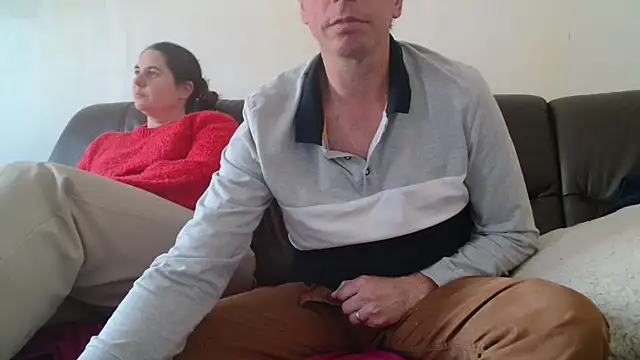 Snapshot of neennees chatting on November 16, 2025, 1:49 pm neennees online show from November 16, 2025, 1:49 pm