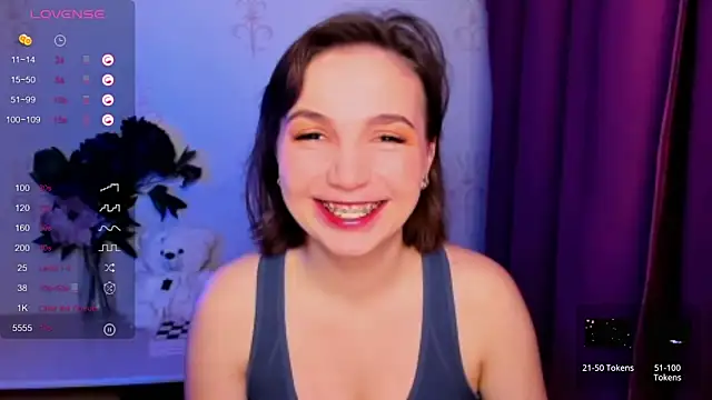 KindHazelHere  online show from January 7, 2026, 6:13 pm