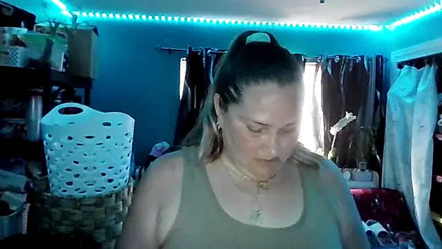Sexynikki6969xh online show from May 24, 2026, 10:42 pm