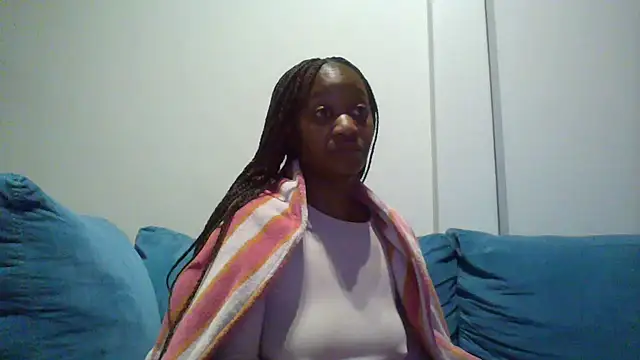 Snapshot of Hardnipples8 chatting on June 17, 2026, 9:47 pm Hardnipples8 online show from June 17, 2026, 9:47 pm