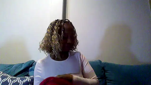 Hardnipples8 online show from May 12, 2026, 11:22 pm