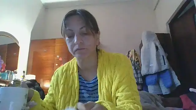 ShawnaAdams online show from September 17, 2025, 3:25 pm