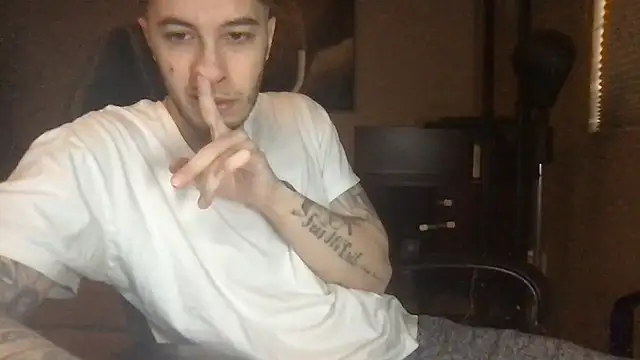 Snapshot of Bwcjoshbanks chatting on April 26, 2026, 6:05 pm Bwcjoshbanks online show from April 26, 2026, 6:05 pm