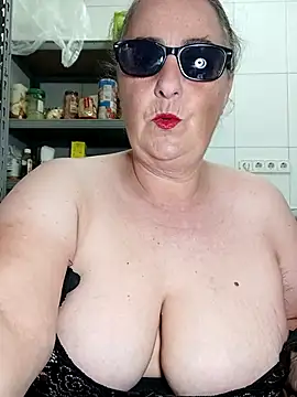 Snapshot of eroticjessitop chatting on May 6, 2026, 4:44 pm eroticjessitop online show from May 6, 2026, 4:44 pm