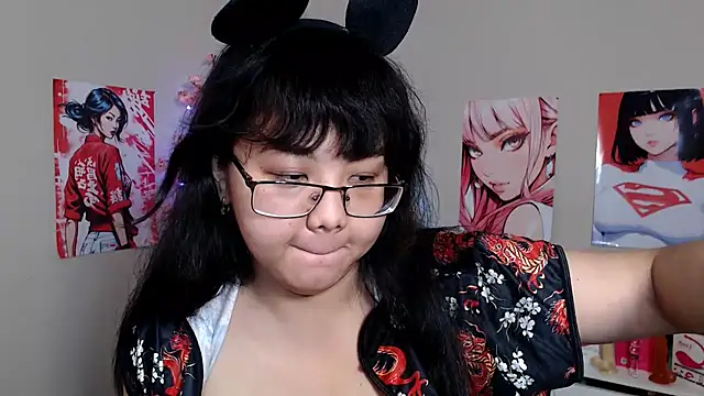 Snapshot of Moertomlly chatting on November 2, 2025, 4:17 am Moertomlly online show from November 2, 2025, 4:17 am